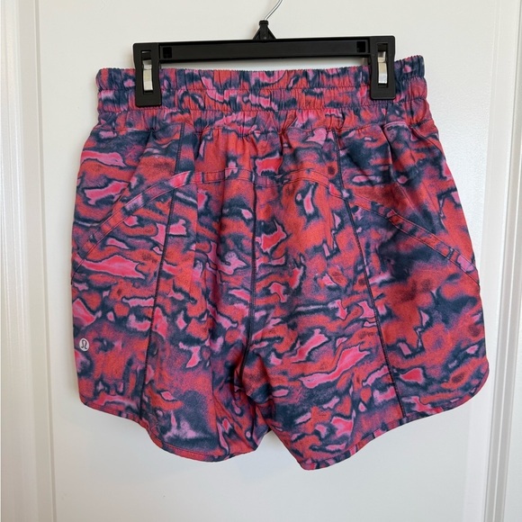 Lululemon Track That Mid-Rise Lined Short 5" Size 6 - Picture 4 of 4